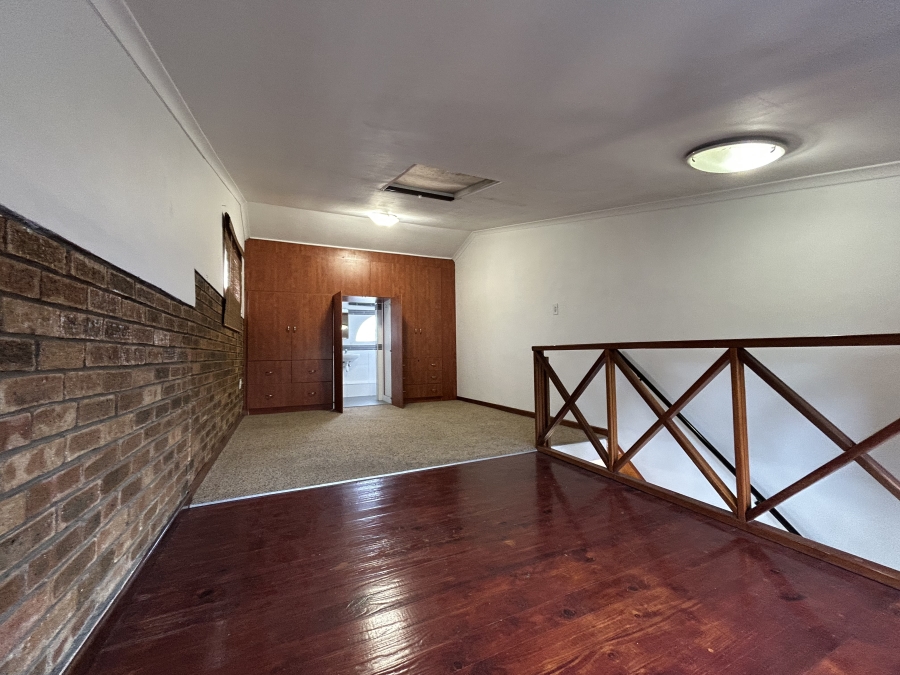 1 Bedroom Property for Sale in Table View Western Cape